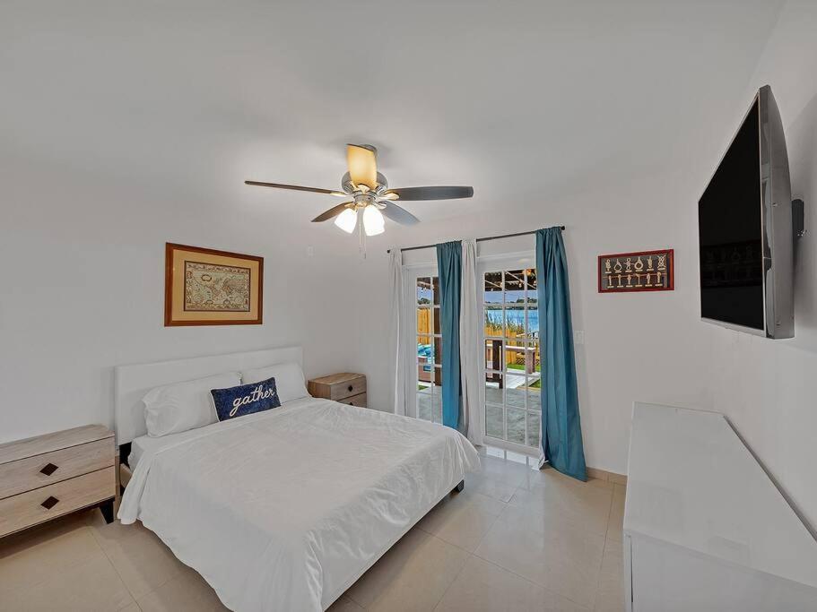 Supervilla - Lakefront - Sunsets, Kayaks, Grill Fort Lauderdale Esterno foto