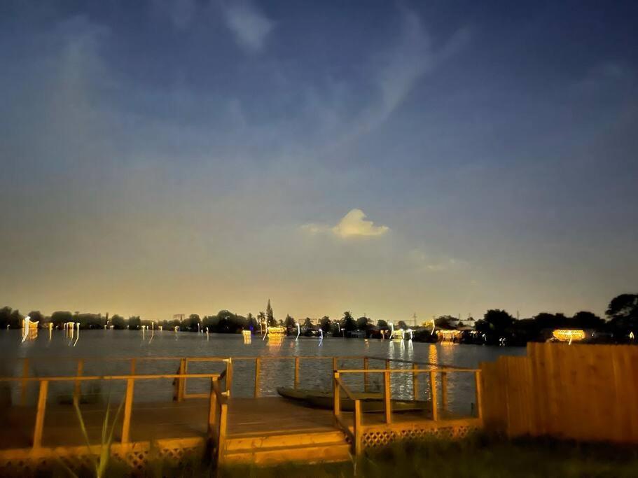 Supervilla - Lakefront - Sunsets, Kayaks, Grill Fort Lauderdale Esterno foto